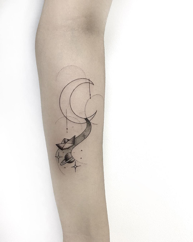 滑小姐小臂月亮星球纸船小清新纹身图案