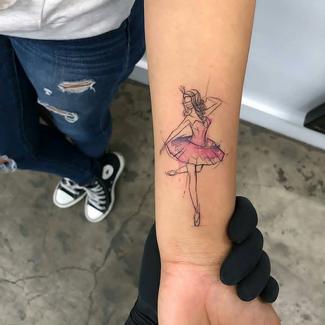 寇小姐小臂芭蕾舞女孩纹身图案