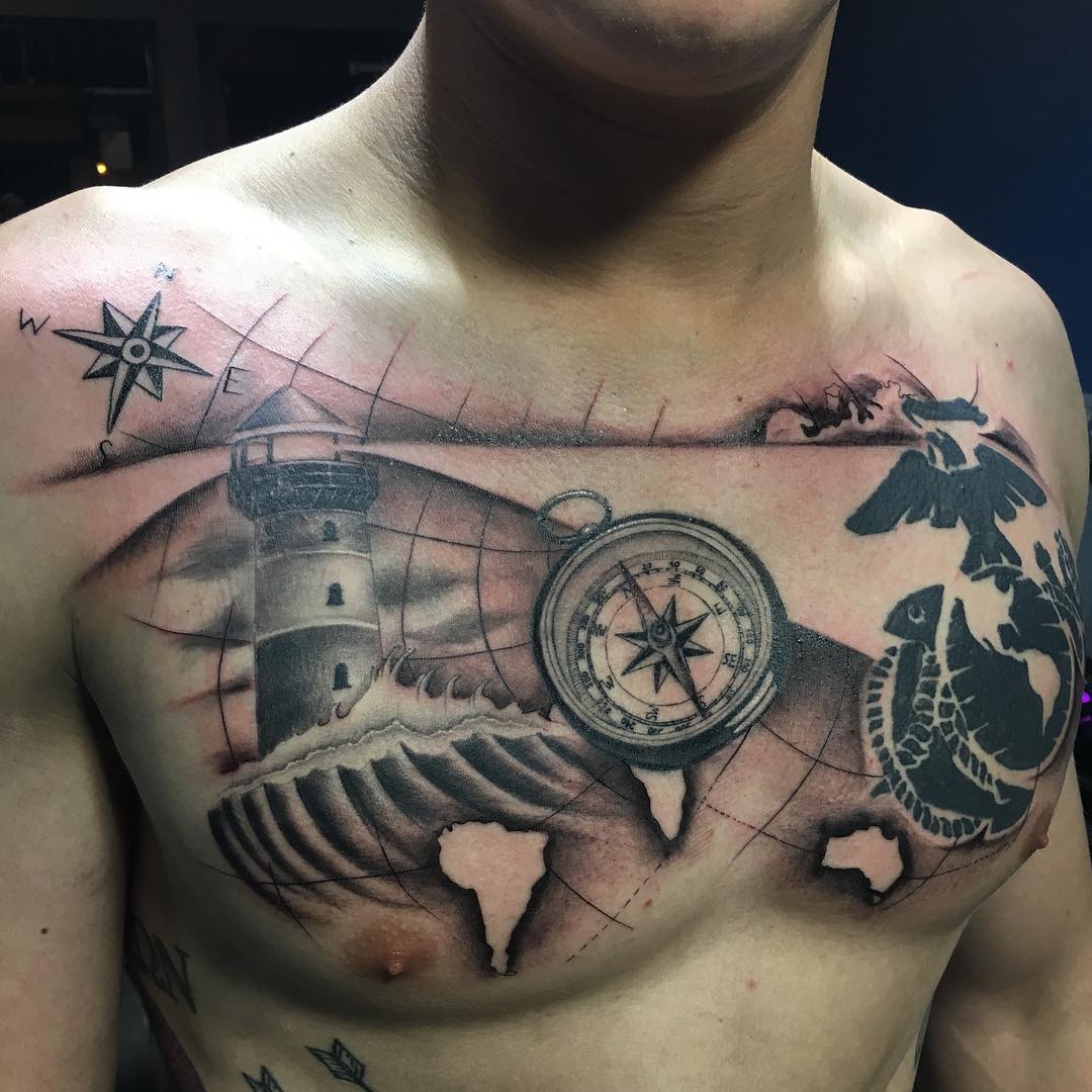 寿先生胸前灯塔指南针地图纹身图案